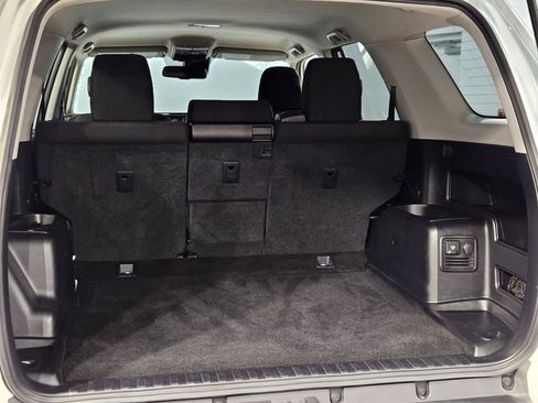 Used 2024 Toyota 4Runner TRD Off-Road image 18