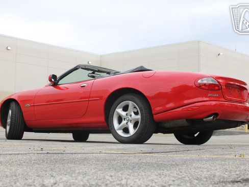 Used 2000 Jaguar XK8 Convertible RWD image 25