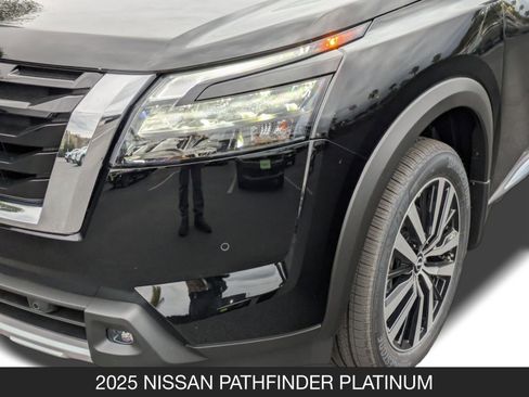 New 2025 Nissan Pathfinder Platinum image 10