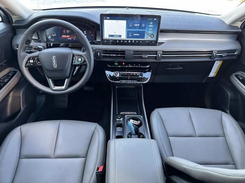 New 2026 Lincoln Corsair Premiere FWD image 24