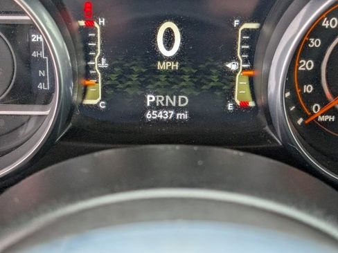 Used 2020 Jeep Gladiator Overland image 17