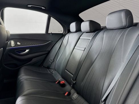 Used 2022 Mercedes-Benz E 350 Sedan image 7