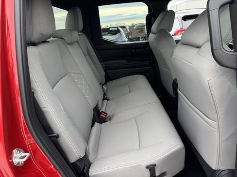 New 2025 Toyota Tacoma SR5 image 5