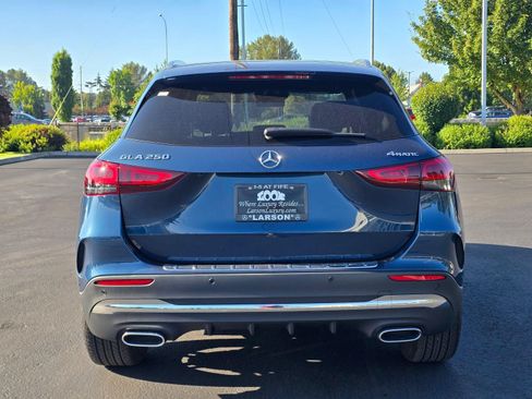 Used 2022 Mercedes-Benz GLA 250 4MATIC image 4