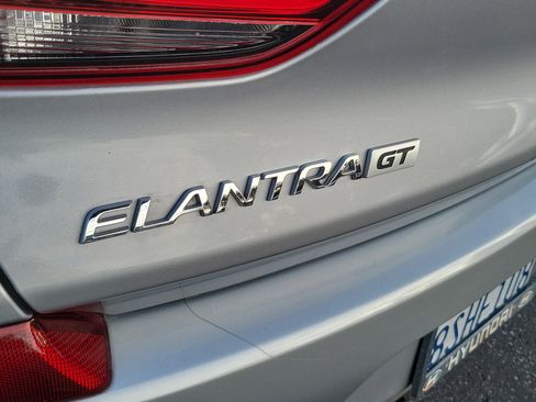 Used 2020 Hyundai Elantra GT N Line image 23