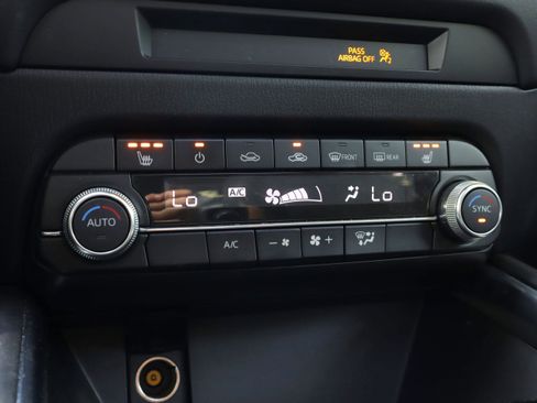 Used 2024 Land Rover Range Rover Velar S AWD/4WD image 16