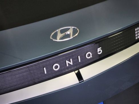 Certified 2024 Hyundai Ioniq 5 SEL AWD/4WD image 9