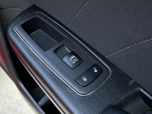 Used 2022 Dodge Charger R/T w/ Blacktop Package image 22