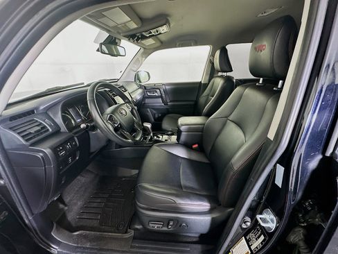 Used 2021 Toyota 4Runner TRD Off-Road Premium AWD/4WD image 13