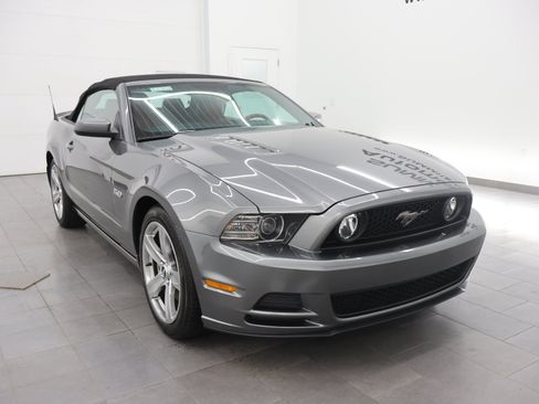 Used 2014 Ford Mustang GT Premium RWD image 2
