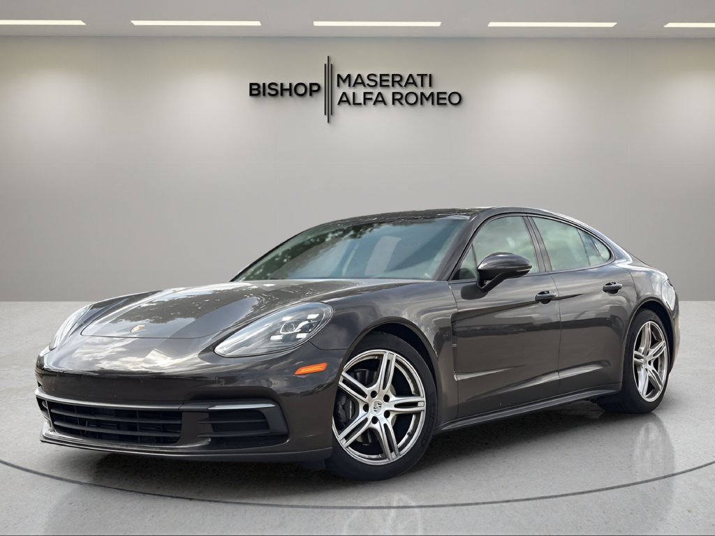 Used 2018 Porsche Panamera RWD image 2