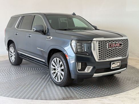 Used 2021 GMC Yukon Denali w/ Denali Premium Package AWD/4WD image 7
