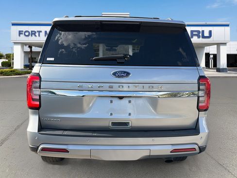 Used 2024 Ford Expedition Limited image 4