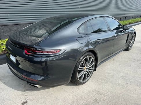 Used 2018 Porsche Panamera image 9