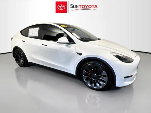 Used 2022 Tesla Model Y Performance AWD/4WD image 1