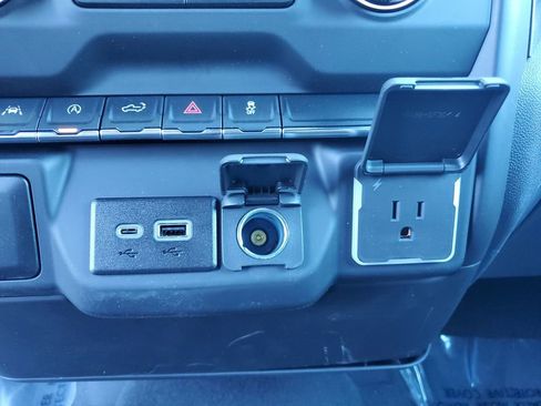 New 2025 Chevrolet Silverado 1500 Custom image 25