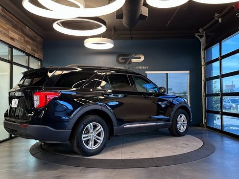 Used 2020 Ford Explorer XLT w/ Class III Trailer Tow Package image 3