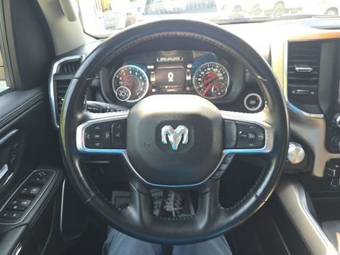 Used 2022 RAM 1500 Laramie AWD/4WD image 17