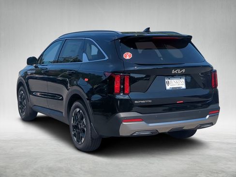 New 2026 Kia Sorento S w/ S Panoramic Sunroof Package image 5