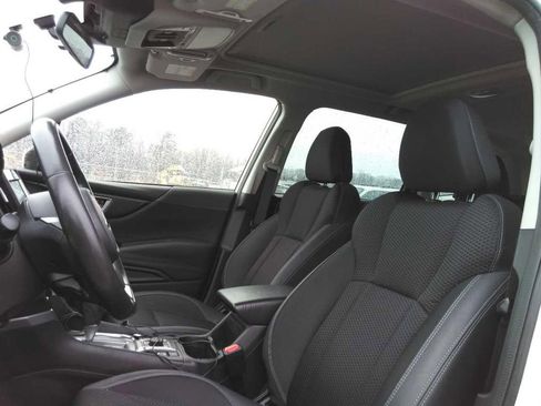 Used 2023 Subaru Forester Premium image 3