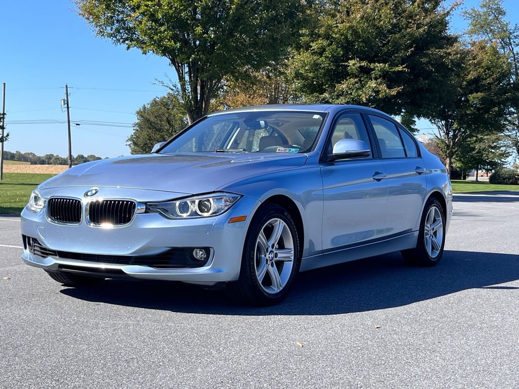 Used 2014 BMW 328i xDrive Sedan AWD/4WD image 3