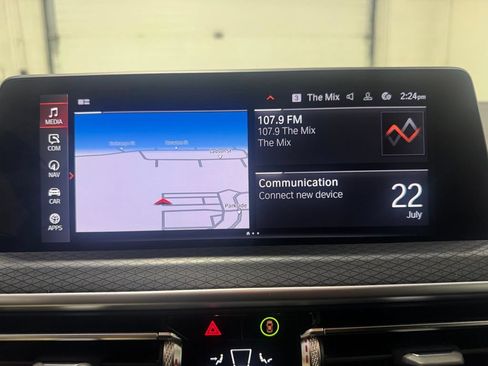Used 2022 BMW X4 xDrive30i AWD/4WD image 19