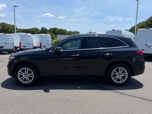 Certified 2023 Mercedes-Benz GLC 300 4MATIC image 4