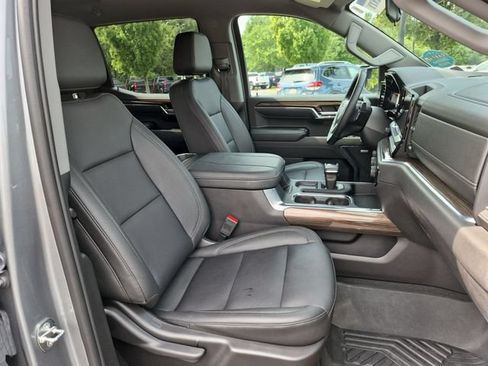 Used 2024 Chevrolet Silverado 1500 LT Trail Boss w/ Convenience Package II AWD/4WD image 30