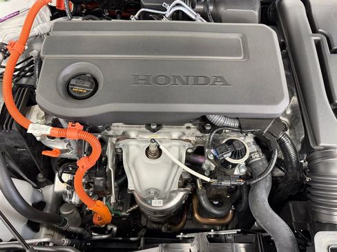 Used 2025 Honda Accord Touring image 9