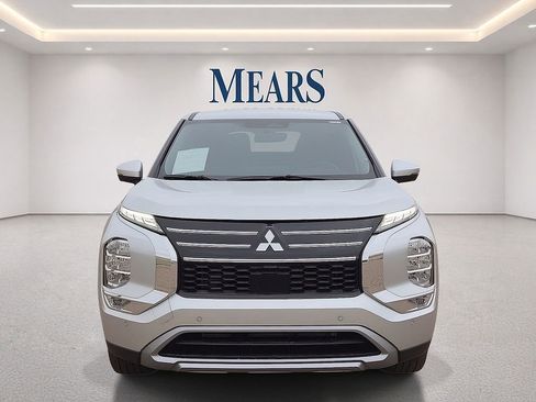 Used 2025 Mitsubishi Outlander SE FWD image 8