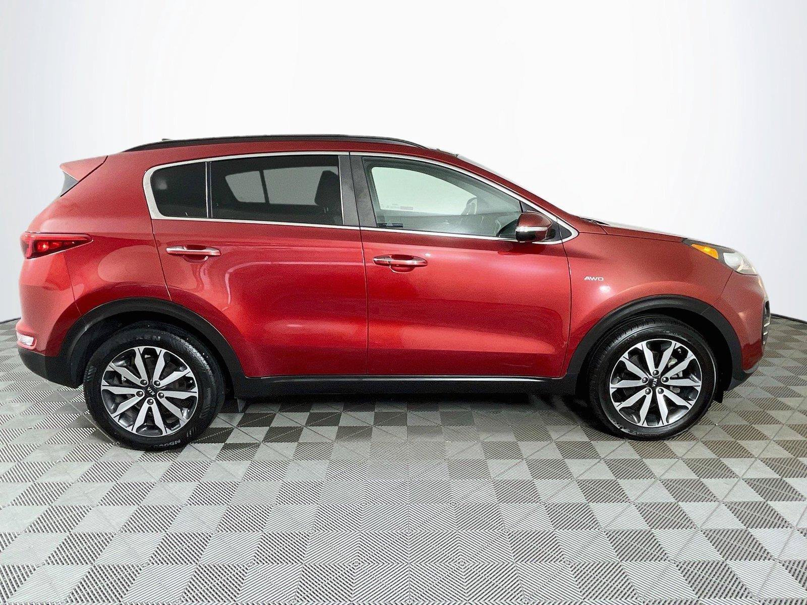 Used 2019 Kia Sportage EX w/ Option Group 040 AWD/4WD image 10
