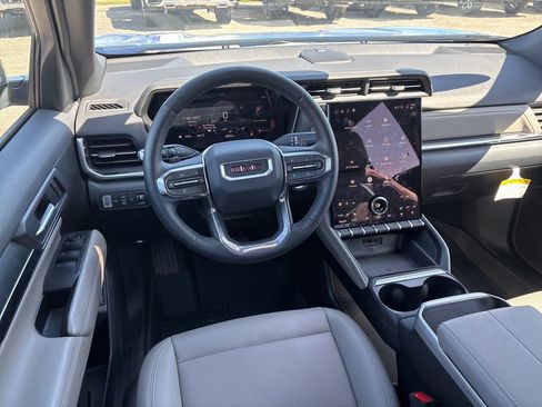 Used 2026 GMC Terrain Elevation w/ Elevation Premium Package AWD/4WD image 20