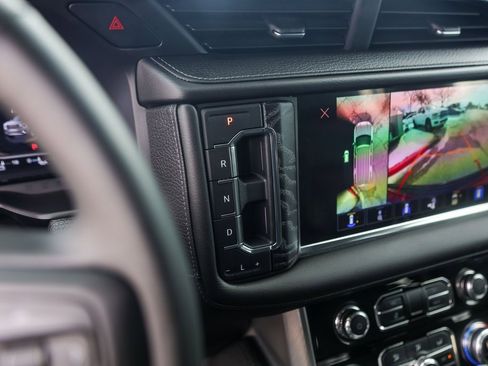 Used 2023 GMC Yukon Denali image 21