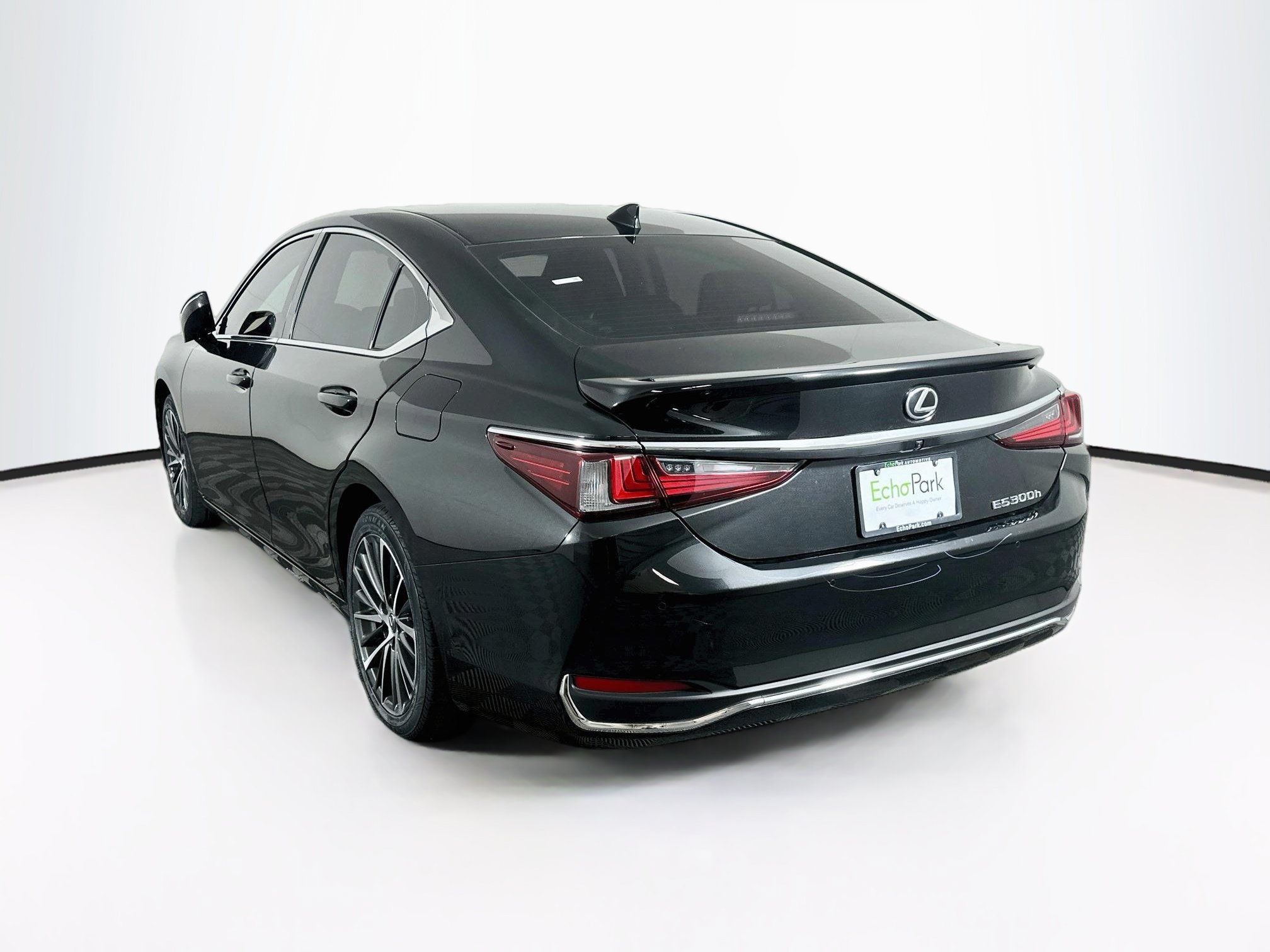 Used 2025 Lexus ES 300h w/ Premium Package FWD image 5