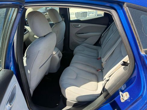 Used 2013 Dodge Dart SXT w/ Popular Equipment Group FWD image 17