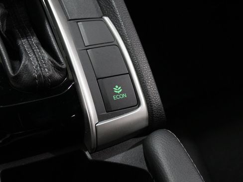 Used 2020 Honda Civic Sport image 13