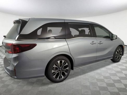 New 2026 Honda Odyssey Elite image 3