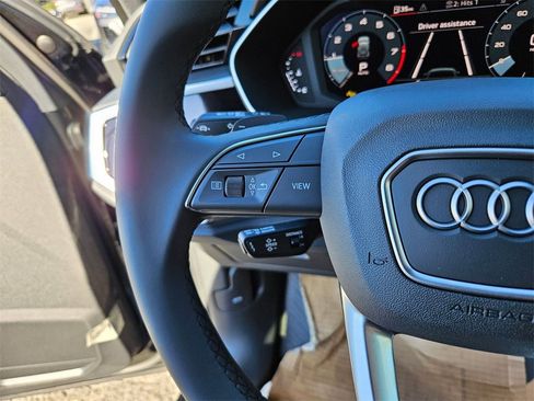 New 2025 Audi Q3 2.0T Premium image 11