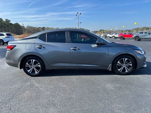 Used 2022 Nissan Sentra SV image 8