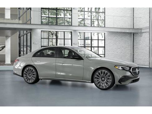 New 2026 Mercedes-Benz E 450 4MATIC Sedan image 13