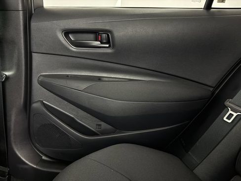Used 2025 Toyota Corolla LE FWD image 33