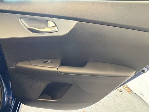 Used 2023 Kia Forte LXS FWD image 32