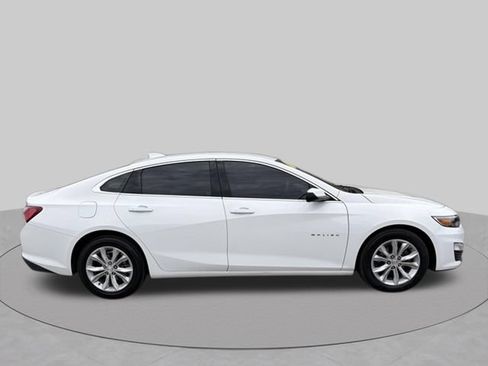 Used 2022 Chevrolet Malibu LT FWD image 7