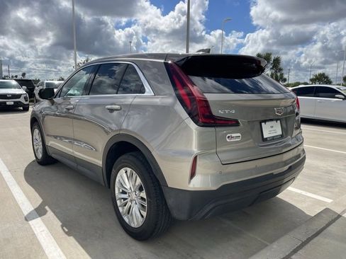 Used 2024 Cadillac XT4 Luxury image 5