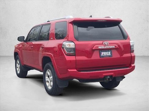 Used 2016 Toyota 4Runner SR5 AWD/4WD image 8