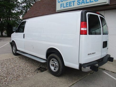 Used 2023 GMC Savana 2500 w/ Driver Convenience Package image 7