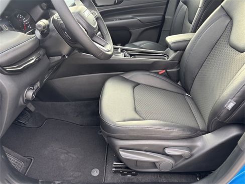 New 2026 Jeep Compass Latitude image 12