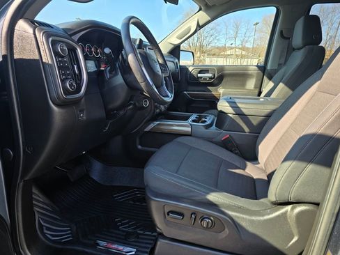 Used 2021 Chevrolet Silverado 1500 LT Trail Boss w/ Convenience Package II image 16