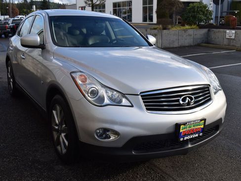 Used 2014 INFINITI QX50 Journey image 3