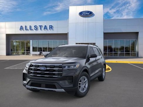 New 2026 Ford Explorer Active RWD image 2